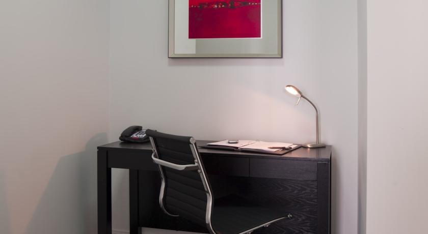 Meriton Serviced Aqua Street
